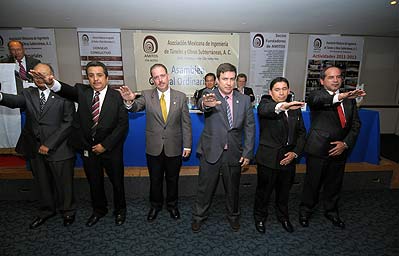 Toma de protesta consejo directivo 2012-2013 de la CMIC